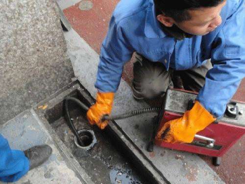 博厚镇疏通下水道