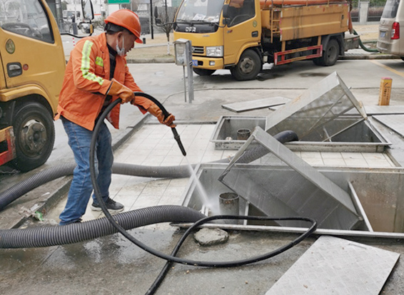 博厚镇隔油池清理